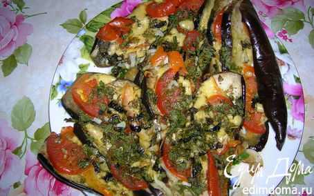 Рецепт Баклажаны, фаршированные овощами и сыром