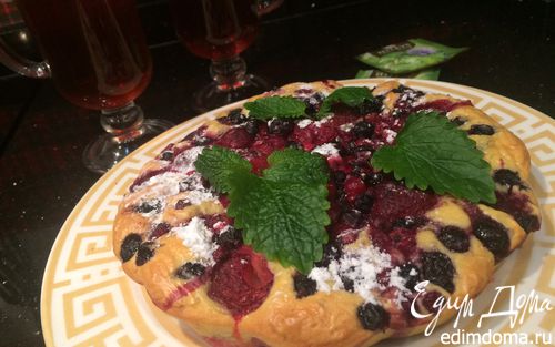 Рецепт Бисквитный пирог с ягодами