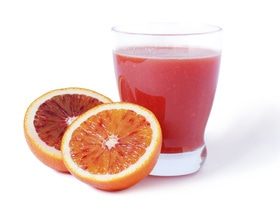 Сок из красных апельсинов