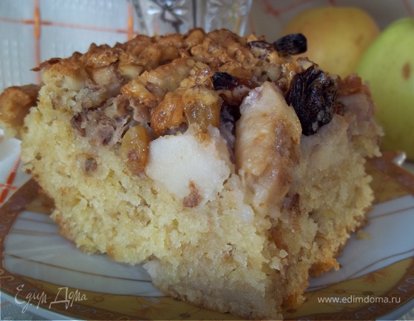 Яблочный пирог с орехами и изюмом - пошаговый рецепт с фото на Готовим дома