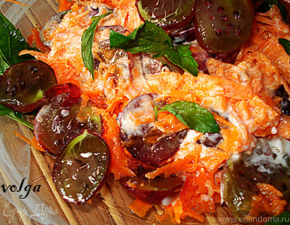 Салат из крыжовника с морковью и медом