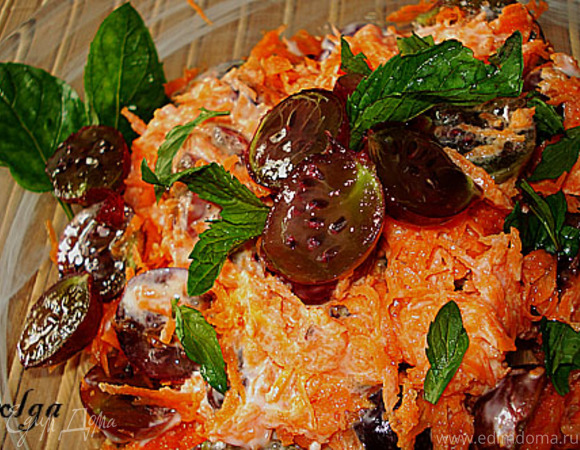 Салат из крыжовника с морковью и медом