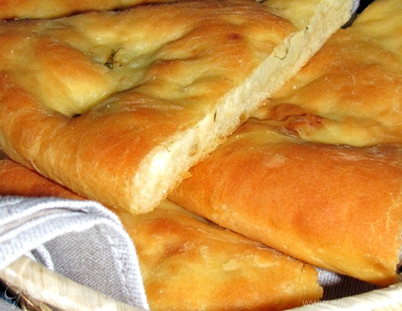 Картофджин, или осетинский пирог с картофелем
