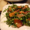 Салат с запеченной тыквой и хамоном