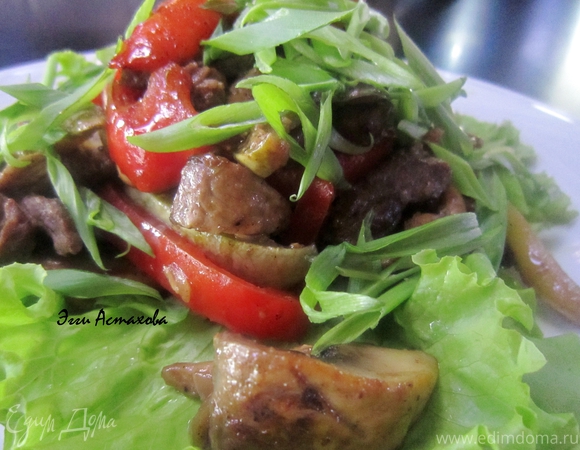 Салат с говяжьим языком, болгарским перцем и грибами – пошаговый рецепт приготовления с фото