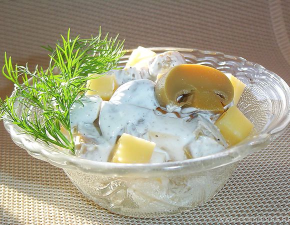 Грибной салат с сыром