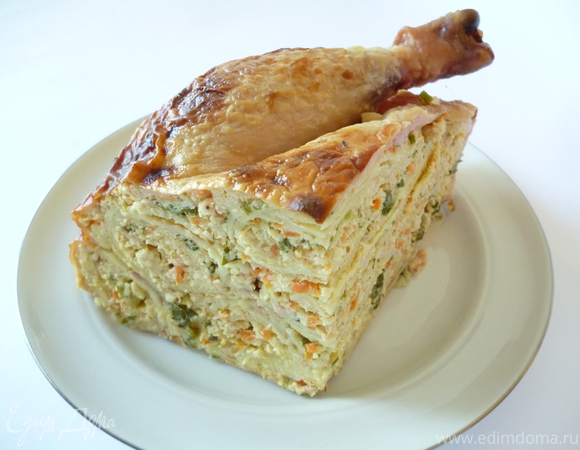Курица, фаршированная блинами и грибами: пошаговый рецепт - Лайфхакер