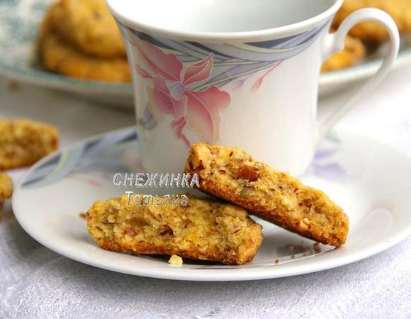 Кукурузное печенье с миндалем, фундуком и ароматом ванили