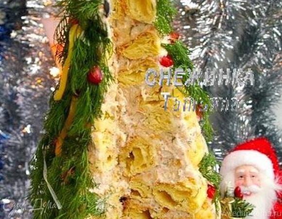 Закусочный торт «Новогодняя елка» из профитролей и сливочного крем-мусса с семгой