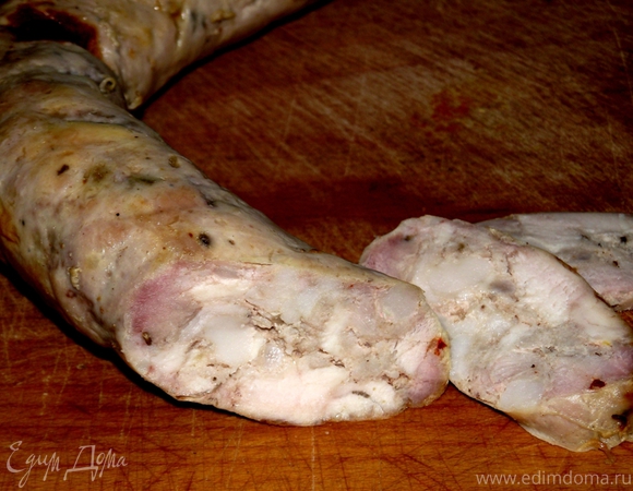 Домашняя свиная колбаска со специями