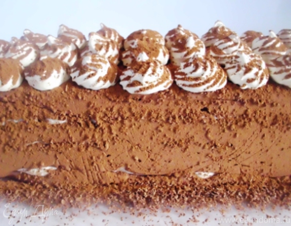 Шоколадный торт – мороженое с меренгами