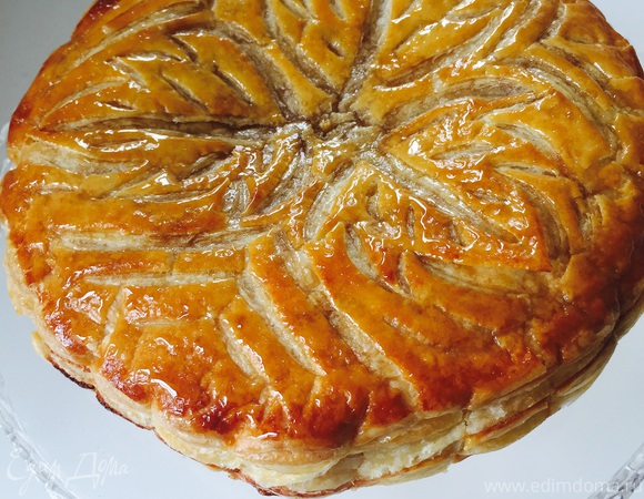 Французский пирог «Питивье», пошаговый рецепт на 4220 ккал, фото, ингредиенты - @krisstinii