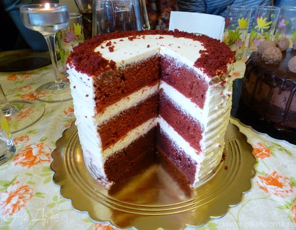 Торт «Красный бархат» с сырно-сливочным кремом
