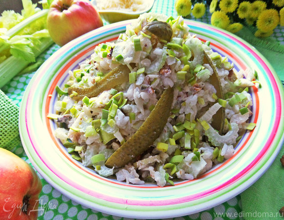 Сырно-овощной салат с рисом