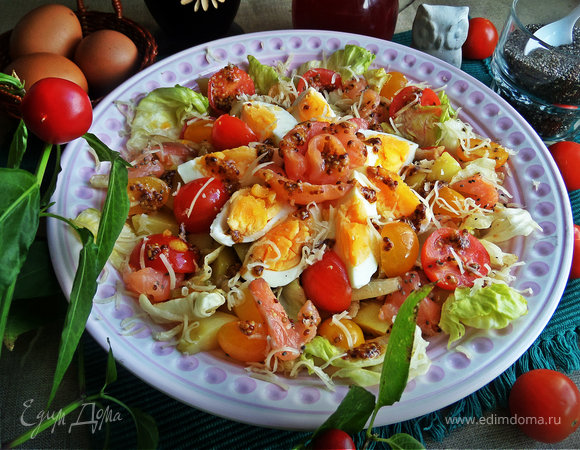 Рецепт куриного салата с блинами и огурцами - Салат с курицей от ЕДА