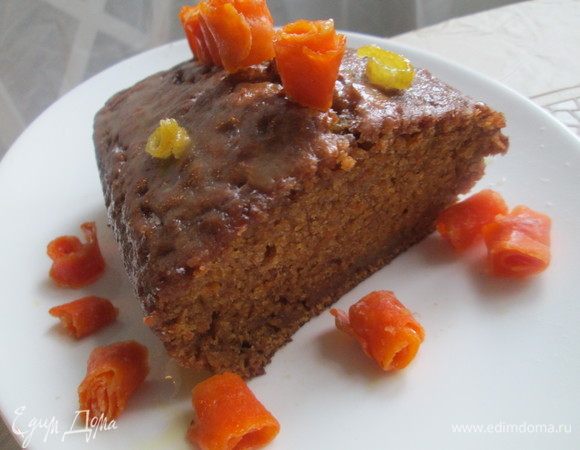Пряный морковный кекс с цукатами