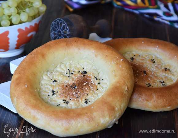 Узбекская лепешка – рецепт в духовке в домашних условиях