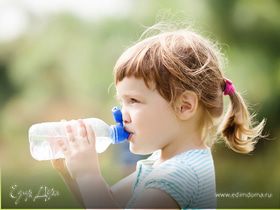 Детский рацион: сколько нужно воды для здоровья