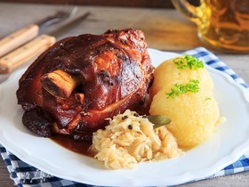 Мясные истории: 7 любимых рецептов блюд из свинины