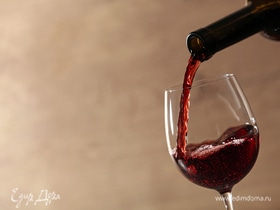 Эксперты: каким людям вообще не стоит пить вино