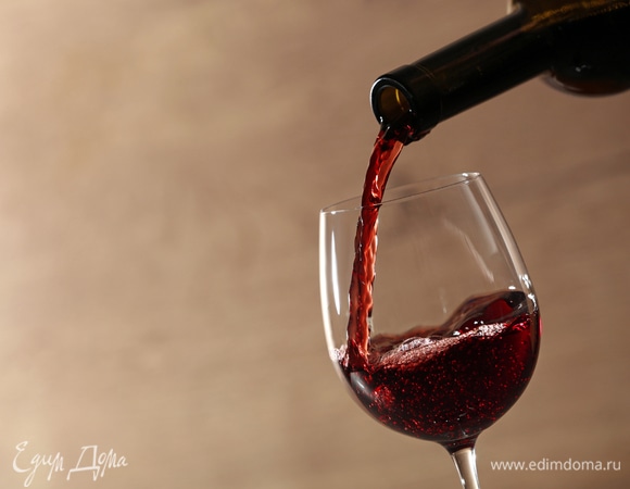 Эксперты: каким людям вообще не стоит пить вино