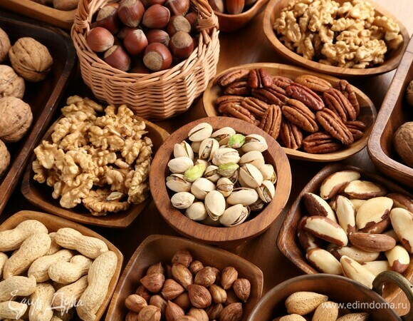 Почему нельзя пробовать орехи с прилавка? Предупреждает диетолог
