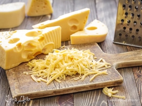 Атеросклероз из-за сыра: чего не должно быть в составе продукта