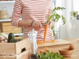 Не только морковь: врач перечислила самые полезные для зрения продукты