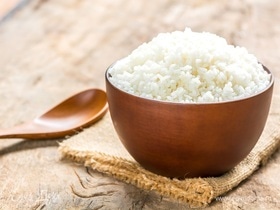 Стало известно, почему блюда из риса нельзя разогревать более 1 раза