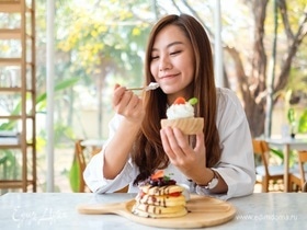 «Помиритесь с едой»: почему интуитивное питание работает лучше жестких диет