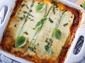 20 минут — и самые вкусные кабачки у вас на столе: делимся рецептом с чесноком и пармезаном