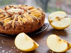 Яблочный пирог с маком без муки — эксперты "Едим Дома" поделились легким во всех смыслах десертом Яблочный пирог с маком без муки — эксперты "Едим Дома" поделились легким во всех смыслах десертом