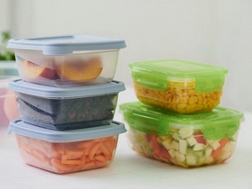 Как избавиться от неприятных запахов в пластиковой посуде: полезные советы и проверенные методы Как избавиться от неприятных запахов в пластиковой посуде: полезные советы и проверенные методы