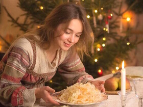 4 идеи, как эффектно подать квашеную капусту на праздничный стол