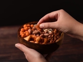 Как понять, что орехи испортились? У них тоже есть срок годности, сообщила эксперт по пищевой безопасности Как понять, что орехи испортились? У них тоже есть срок годности, сообщила эксперт по пищевой безопасности