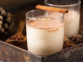 Дилемма для диабетиков: горячий шоколад или гоголь-моголь? Какой зимний напиток лучше, ответила диетолог Дилемма для диабетиков: горячий шоколад или гоголь-моголь? Какой зимний напиток лучше, ответила диетолог