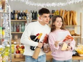 Что можно и нельзя брать по акции перед Новым годом? Чек-лист предложила эксперт