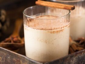 Солнце в стакане: отмечаем День гоголя-моголя 24 декабря — добавим серой зиме ярких ноток