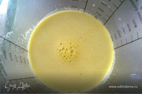 Ингредиенты лимонного соуса взбивать на блендере 10 секунд.