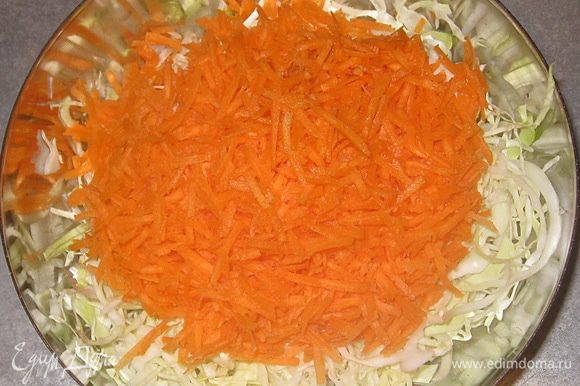 Витаминный салат из капусты с морковью