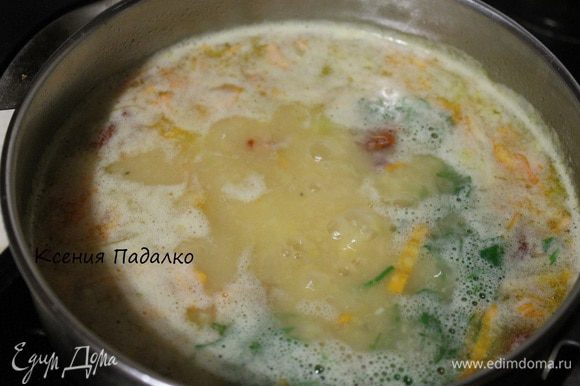 Гороховый суп с копчеными крылышками - классический рецепт