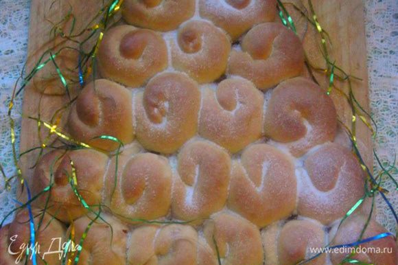 http://www.edimdoma.ru/retsepty/63005-bulochki-vanilnye-elochka от Аллы) Очень вкусный, эффектный праздничный пирог♥♥♥