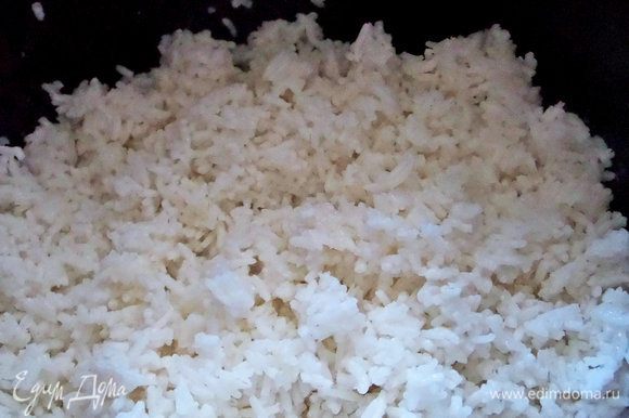 Ставим вариться рис.