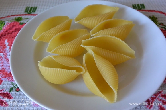 Фаршированные макароны-ракушки – пошаговый рецепт приготовления с фото