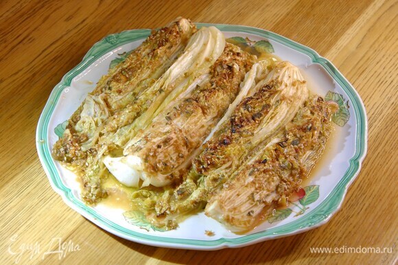 Запекать в разогретой духовке 15–20 минут.