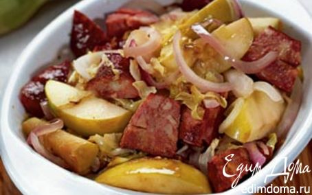 Рецепт Тушеная капуста с яблоками и колбасками