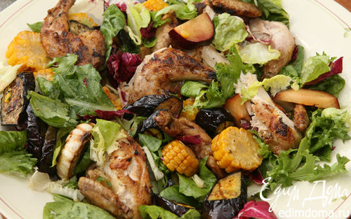 Рецепт Цыплята на гриле с салатом из кукурузы, слив и баклажанов