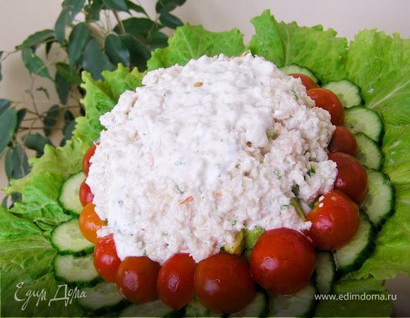 Салат из камчатского краба с помидорами и авокадо - пошаговый рецепт с фото