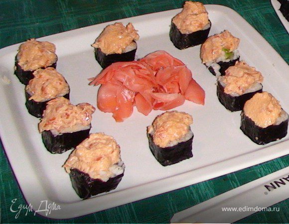Суши, запеченные с лососем