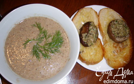 Рецепт Грибной суп-крем с сырными гренками, с грибами и сыром
